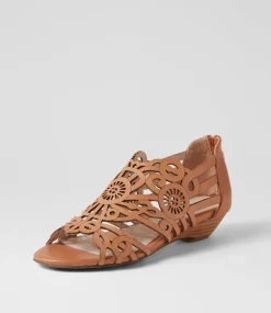 Women SUPERSOFT Comfort|Heels-Baysidey Dark Tan Leather Sandals