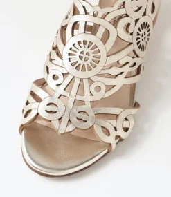 Women SUPERSOFT Comfort|Flats-Baysidey Platinum Leather Sandals