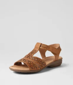 Women SUPERSOFT Comfort|Flats-Boom Dark Tan Gum Sole Leather Sandals