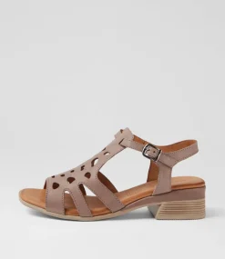 Women DIANA FERRARI Wedges|Sandals-Costyle Pale Taupe Leather Sandals