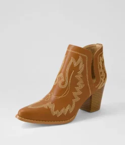 Women I LOVE BILLY Boots-Craayzie Tan Ankle Boots