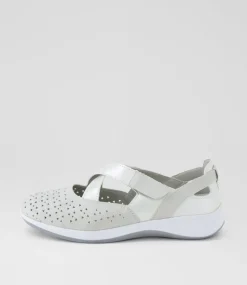 Women I LOVE BILLY Flats-Crouse Dove Silver Dust Flat Shoes