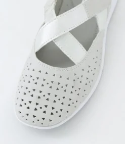 Women I LOVE BILLY Flats-Crouse Dove Silver Dust Flat Shoes