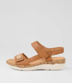 Women SUPERSOFT Comfort|Flats-Dahlias Dark Tan Leather Sandals