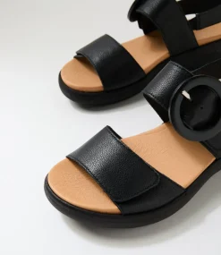 Women SUPERSOFT Comfort|Flats-Dakotas Black Leather Sandals