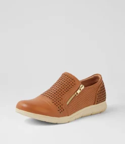 Women SUPERSOFT Flats-Dallias Dark Tan Leather Flat Shoes