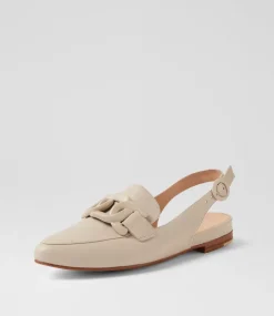 Women TOP END Flats|Loafers-Favillas Almond Leather Flat Shoes