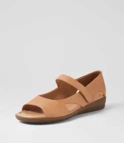 Women SUPERSOFT Comfort|Flats-Fleure Spice Leather Sandals
