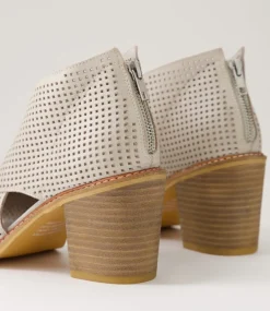 Women TOP END Heels-Greeca Stone Leather Sandals