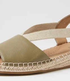 Women SUPERSOFT Comfort|Flats-Krissie Khaki Leather Sandals