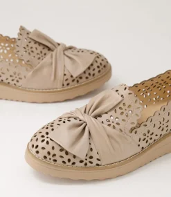 Women TOP END Loafers|Flats-Omilla Cafe Leather Sandals