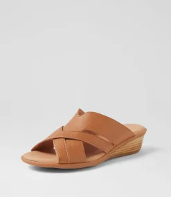 Women SUPERSOFT Comfort|Heels-Padro Dark Tan Leather Sandals