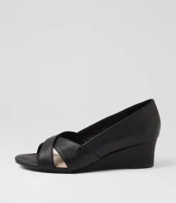 Women SUPERSOFT Comfort|Heels-Suranne Black Leather Sandals