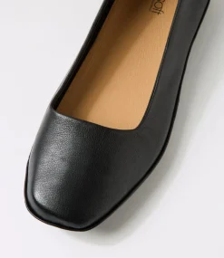 Women SUPERSOFT Flats-Victorie Black Leather Flat Shoes