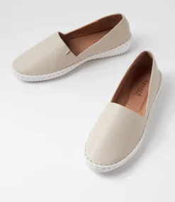Women SUPERSOFT Comfort|Flats-Whitnei Almond Leather Flat Shoes